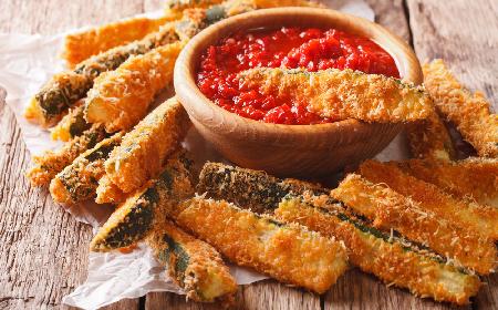 Frytki z cukinii: przepis na zdrową przekąskę z cukinii