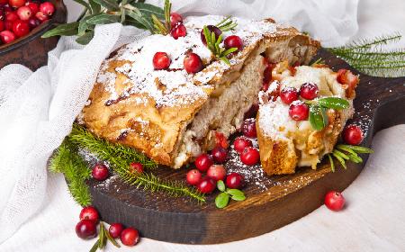 Ciasto marcepanowe z żurawiną