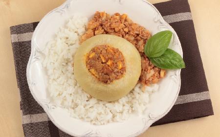 Aromatyczne kalarepki nadziewane indykiem